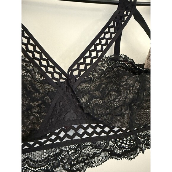 Adore Me Women Bra 34D Black Beige Lace Unlined Underwire Adjustable Straps - Picture 2 of 5